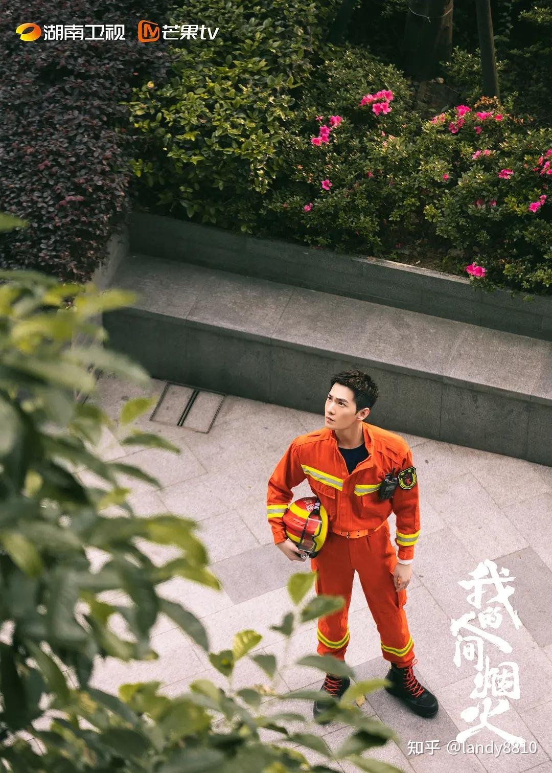 单男都来了 老婆害羞不肯 一起尝试说服三人剧照1